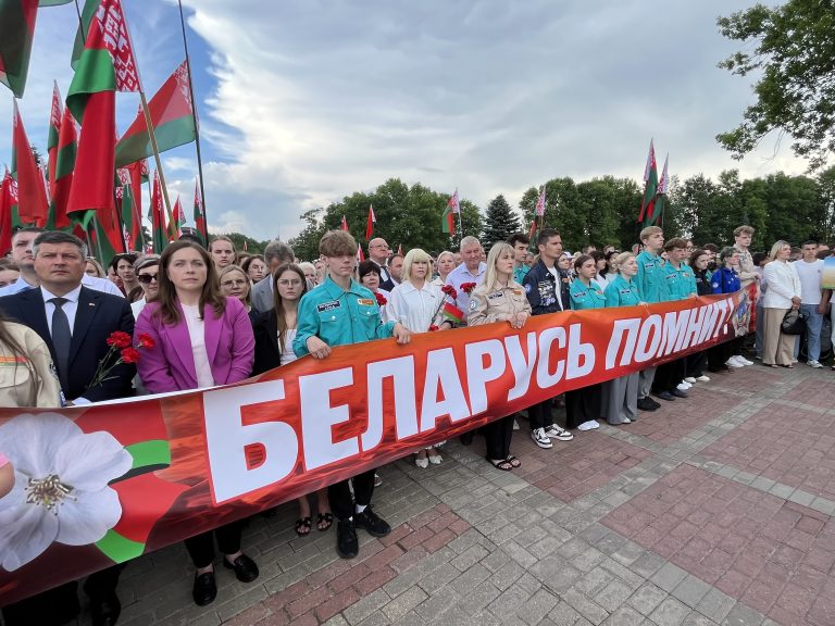 «Звон скорби» на Буйничском поле: профсоюзы Могилевщины почтили память жертв войны и геноцида белорусского народа